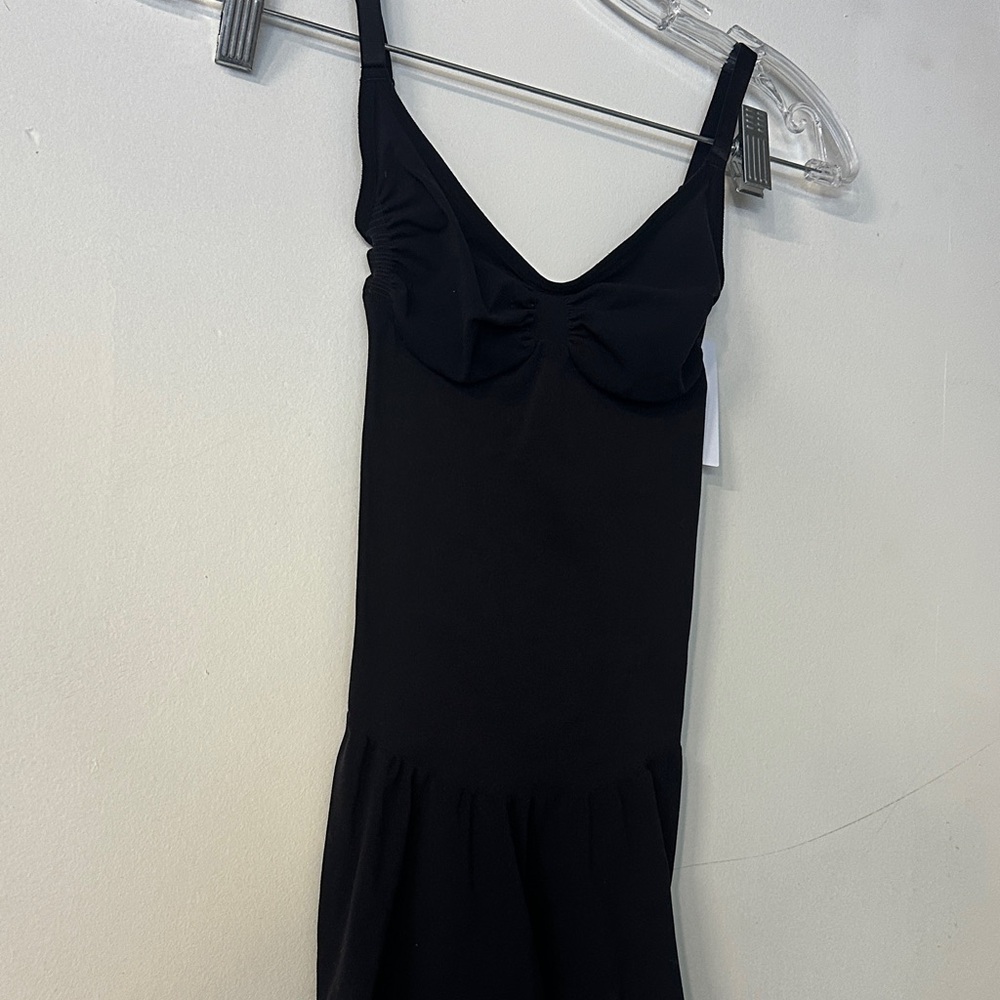 Skims Shapewear Body skirt tank black medium